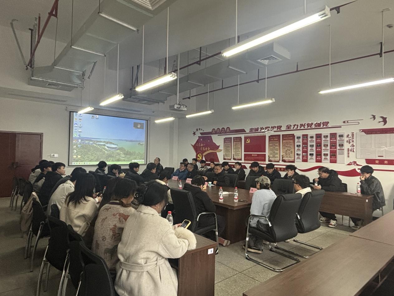 人工智能学院召开2026届考研复试调剂工作会—精准指导护航学子上岸路