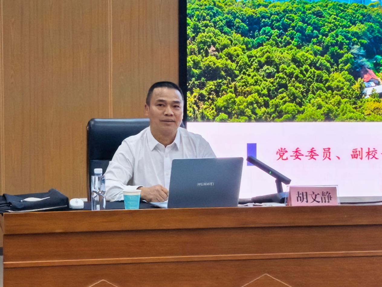 副校长胡文静与人工智能学院2026级新生开展  “校领导面对面”活动